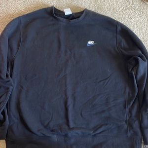 Nike Mens Crew neck size XL. Great condition!